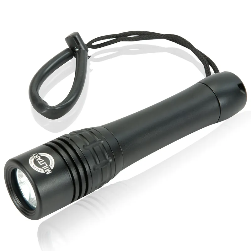 Aktuell Tauchlampe Military - 1500 Lumen Chipleistung, kompakt und hell