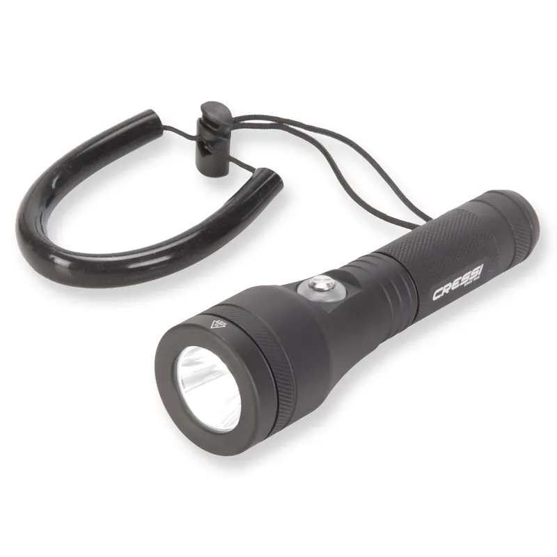 Preisreduziert Tauchlampe Cressi Astra 1200 - 1200 Lumen, kompakt und leistungsstark